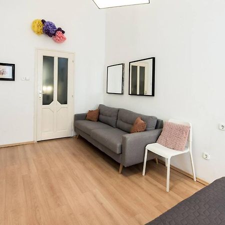 Cosy And Central Apartment With 4 Bedrooms And A/C Budapest Extérieur photo