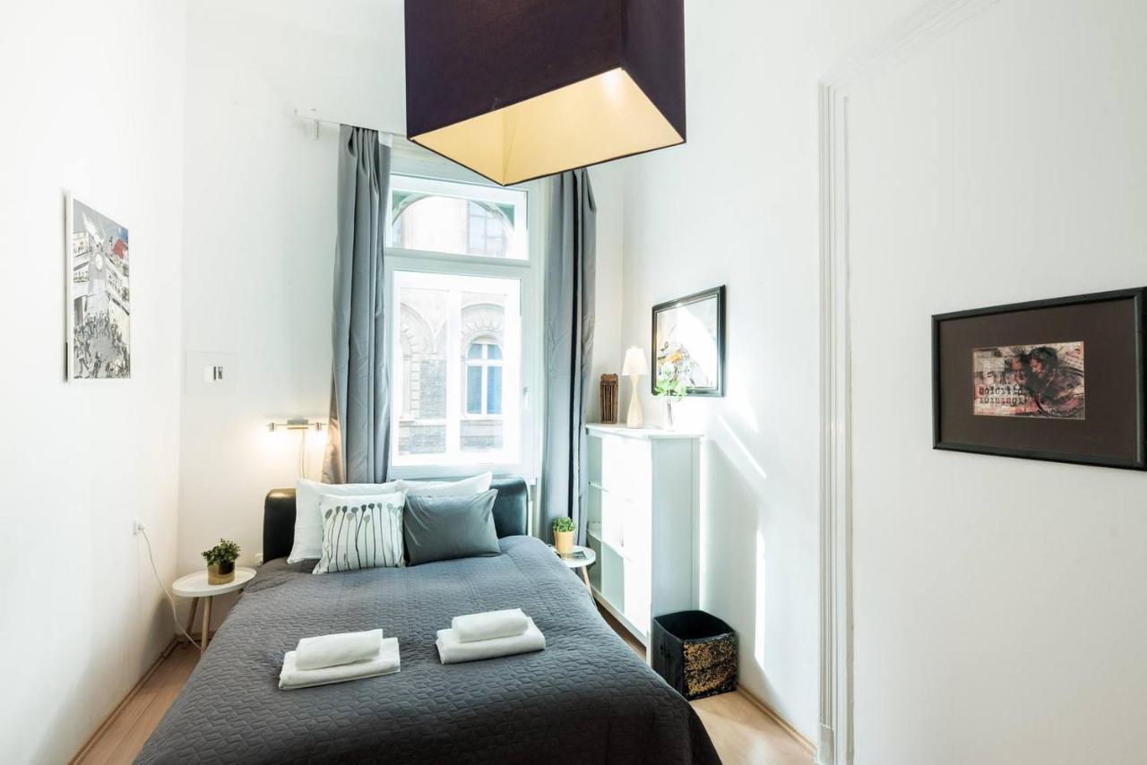 Cosy And Central Apartment With 4 Bedrooms And A/C Budapest Extérieur photo