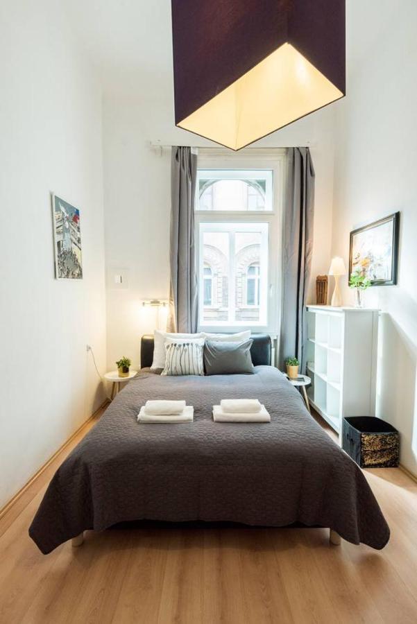 Cosy And Central Apartment With 4 Bedrooms And A/C Budapest Extérieur photo