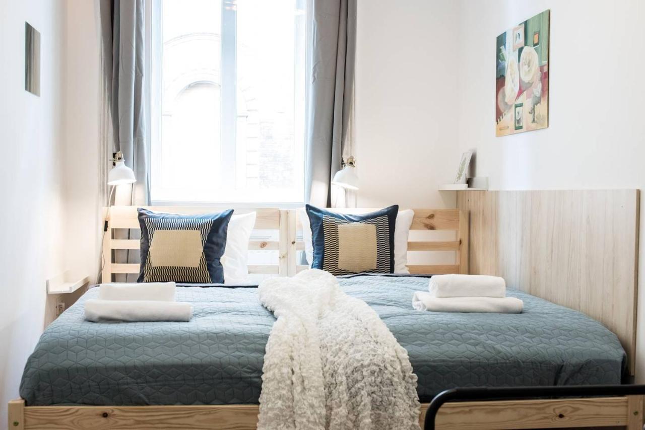 Cosy And Central Apartment With 4 Bedrooms And A/C Budapest Extérieur photo