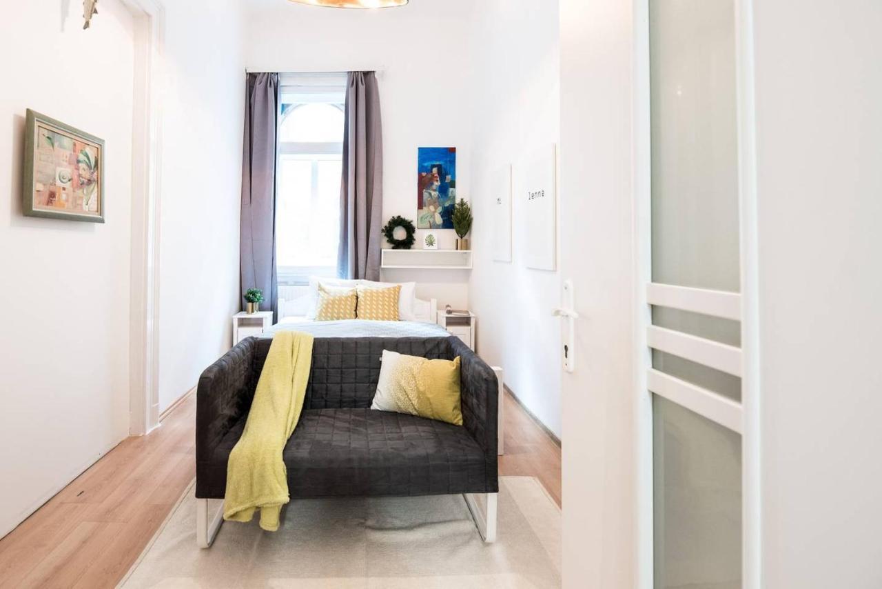Cosy And Central Apartment With 4 Bedrooms And A/C Budapest Extérieur photo