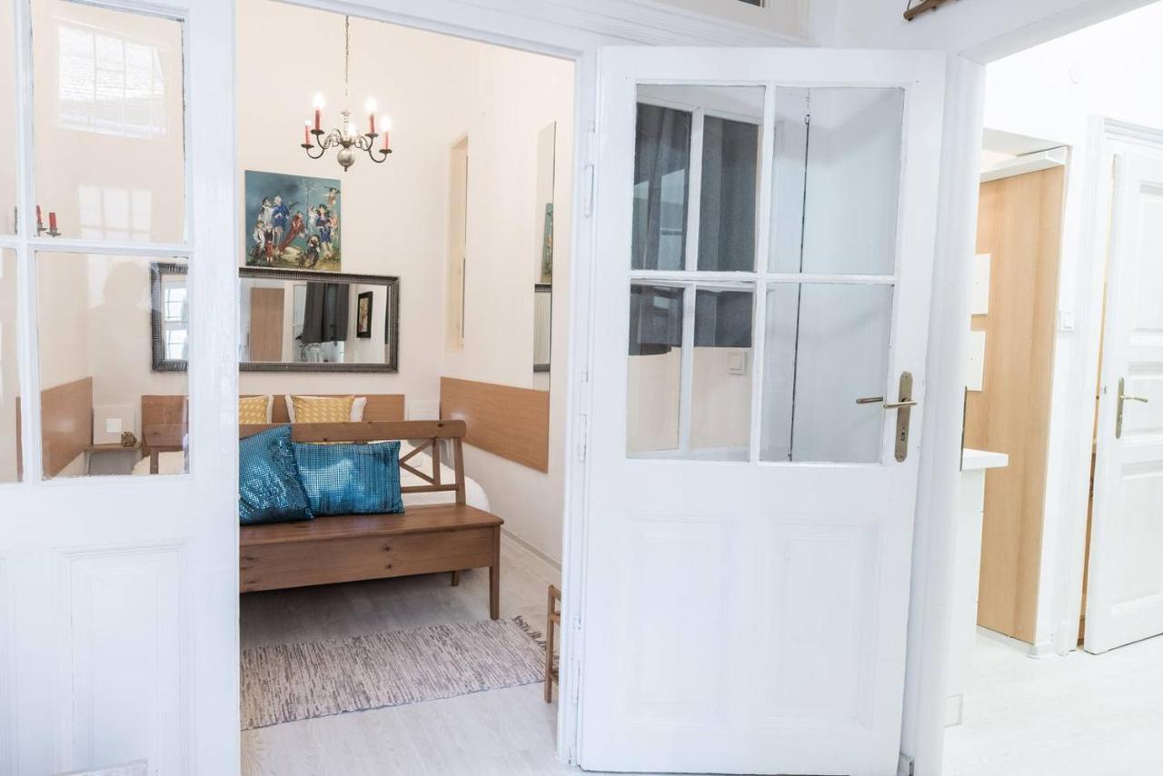 Cosy And Central Apartment With 4 Bedrooms And A/C Budapest Extérieur photo