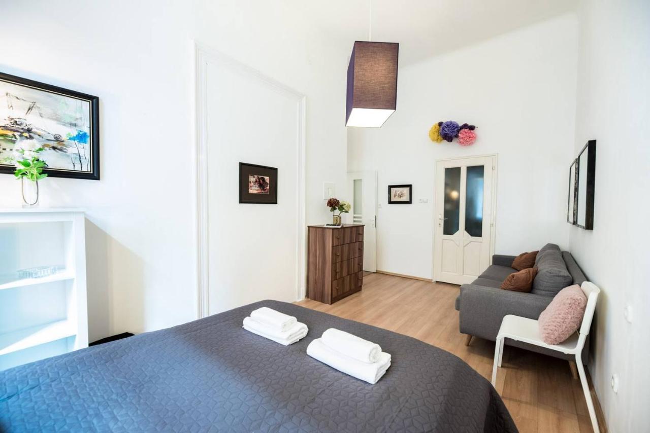 Cosy And Central Apartment With 4 Bedrooms And A/C Budapest Extérieur photo